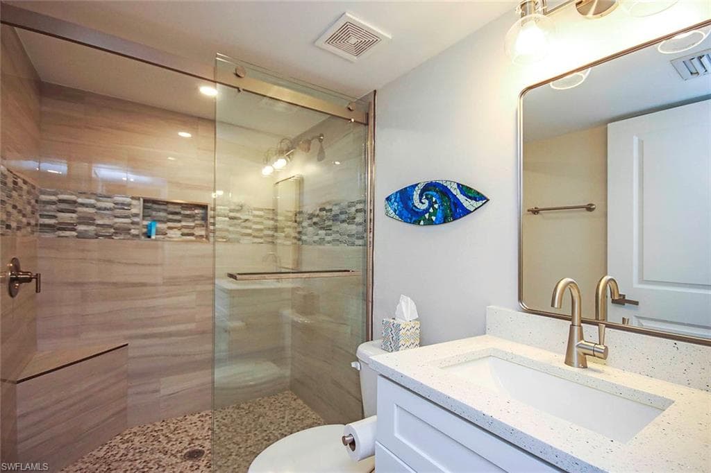 1246 Fulgur ST # 202, SANIBEL FL 33957-17