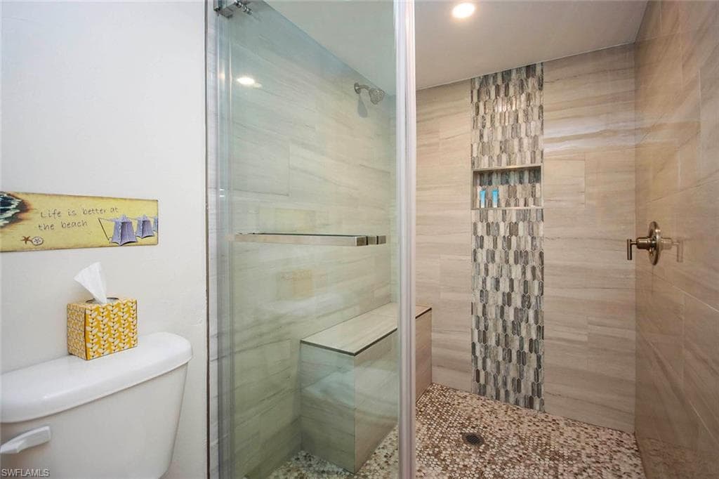 1246 Fulgur ST # 202, SANIBEL FL 33957-14