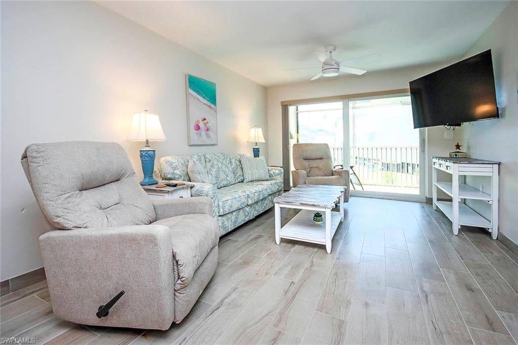 1246 Fulgur ST # 202, SANIBEL FL 33957-3