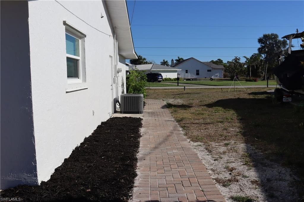 4937 Royal Palm DR, ESTERO FL 33928-5