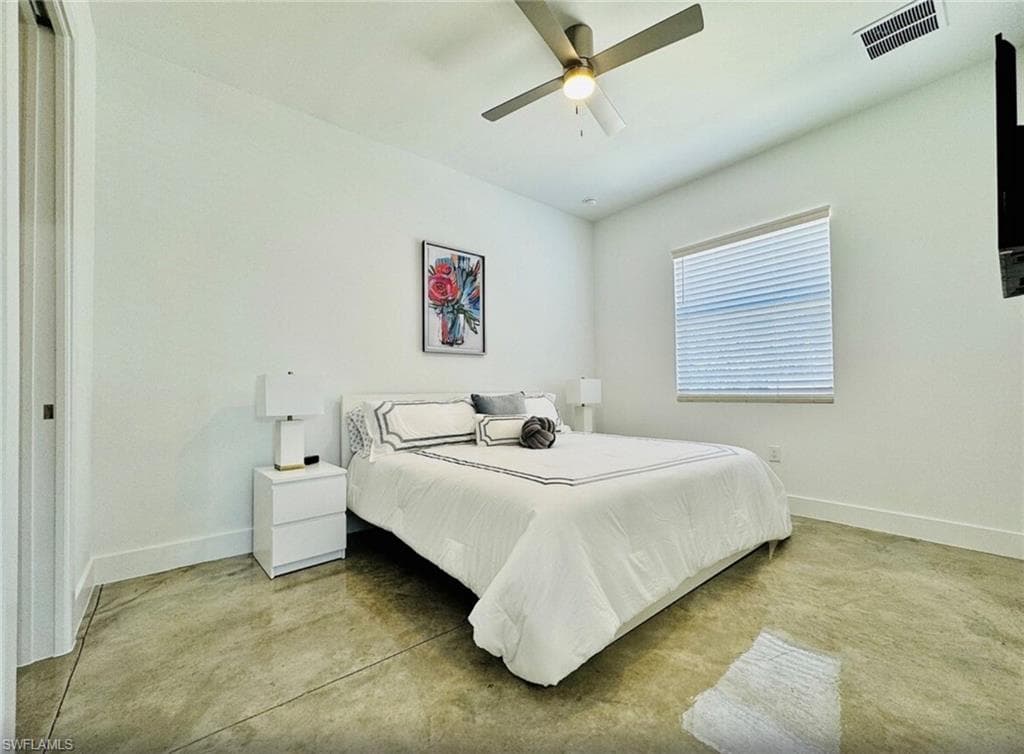 2479 Shadowlawn DR, NAPLES FL 34112-25