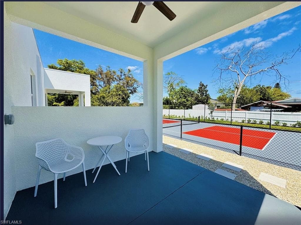 2479 Shadowlawn DR, NAPLES FL 34112-13