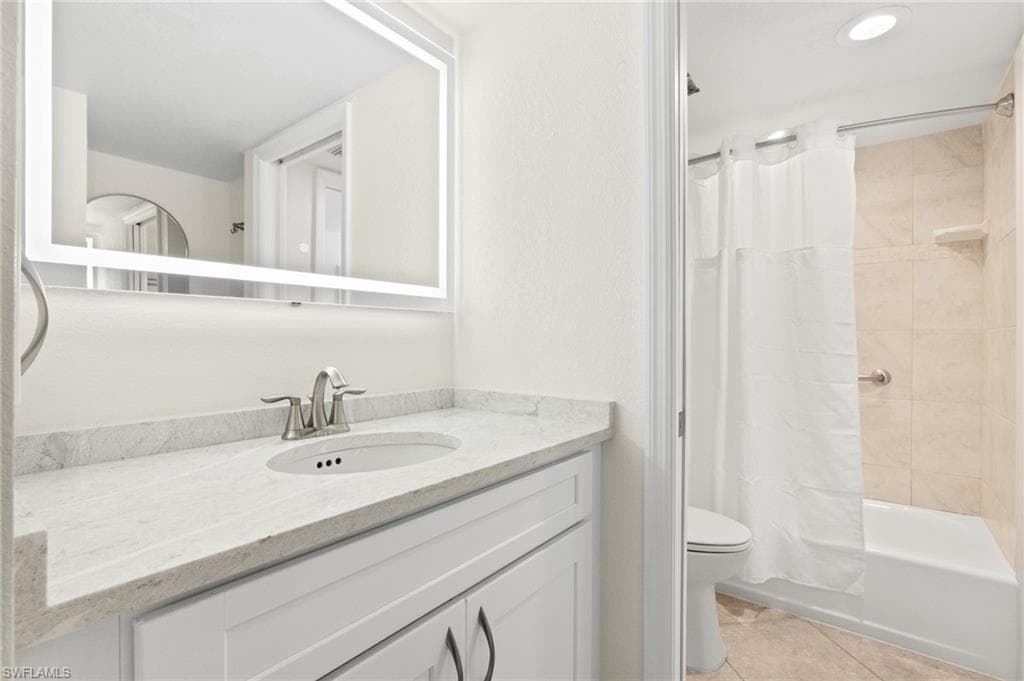 2255 W Gulf DR # 117, SANIBEL FL 33957-19