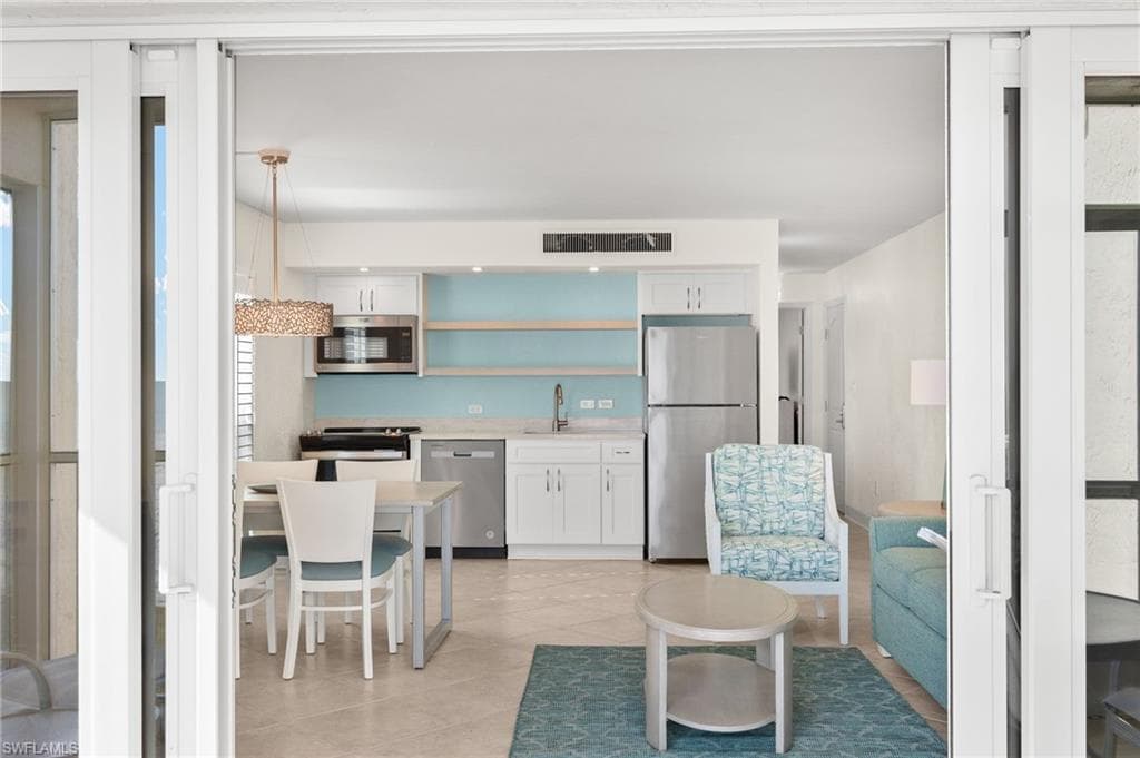 2255 W Gulf DR # 117, SANIBEL FL 33957-10