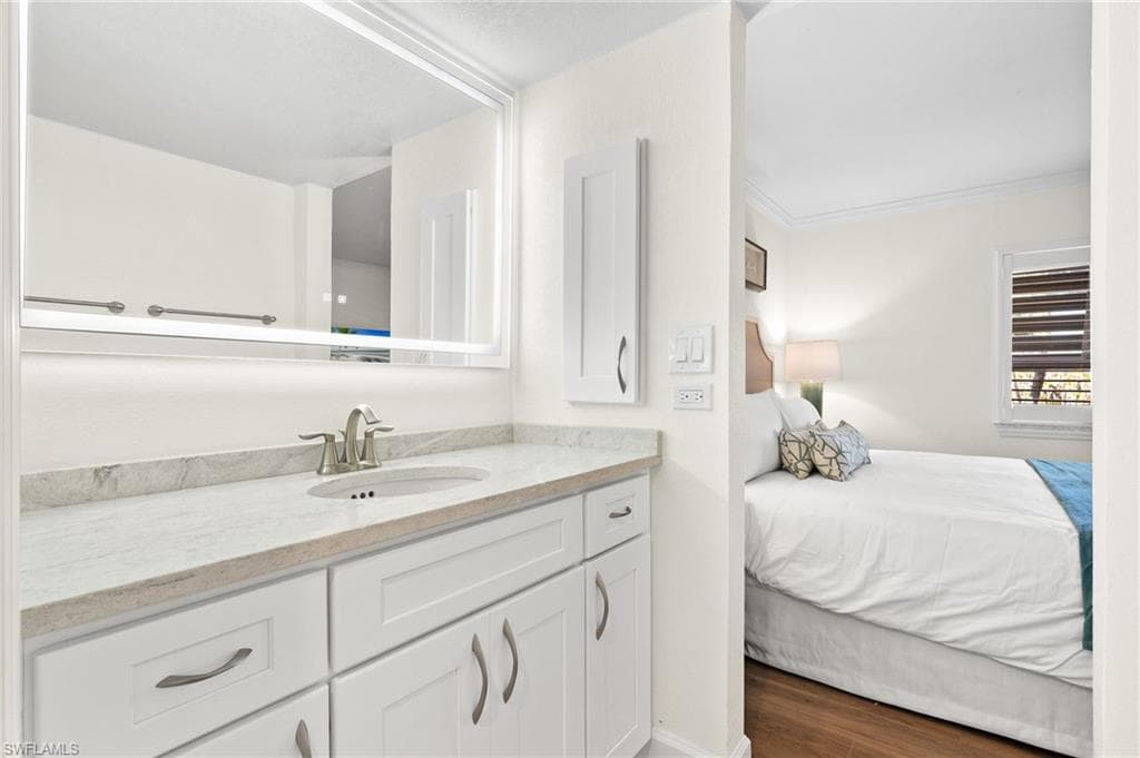 2255 W Gulf DR # 117, SANIBEL FL 33957-18