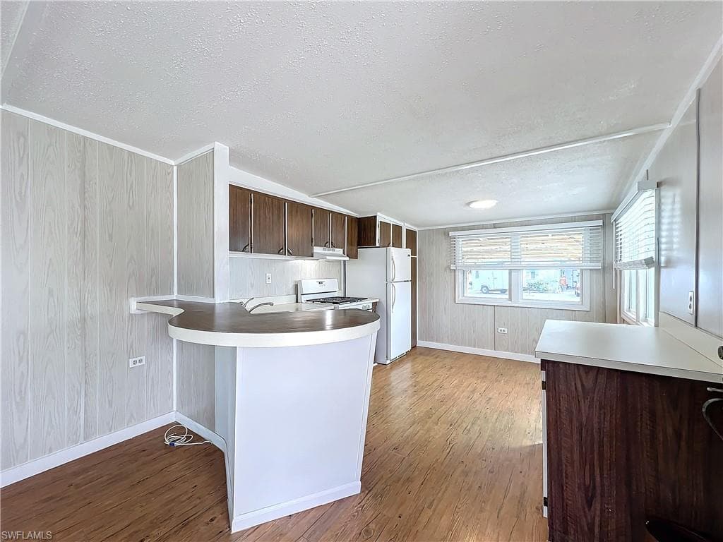 139 Gaslight AVE, NORTH FORT MYERS FL 33917-11