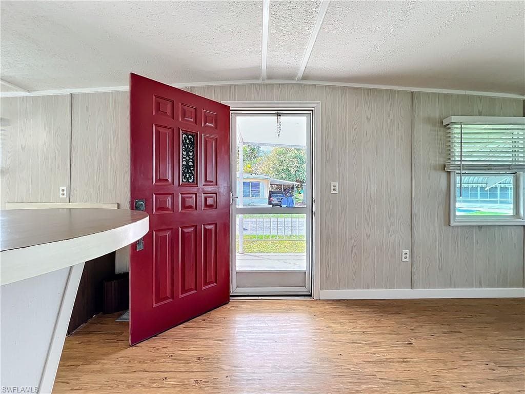 139 Gaslight AVE, NORTH FORT MYERS FL 33917-8