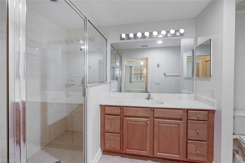 1882 Tarpon Bay DR S # 205, NAPLES FL 34119-8