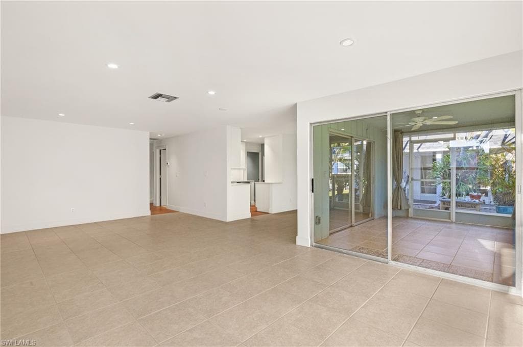 13 Knights Bridge RD # A49, NAPLES FL 34112-4