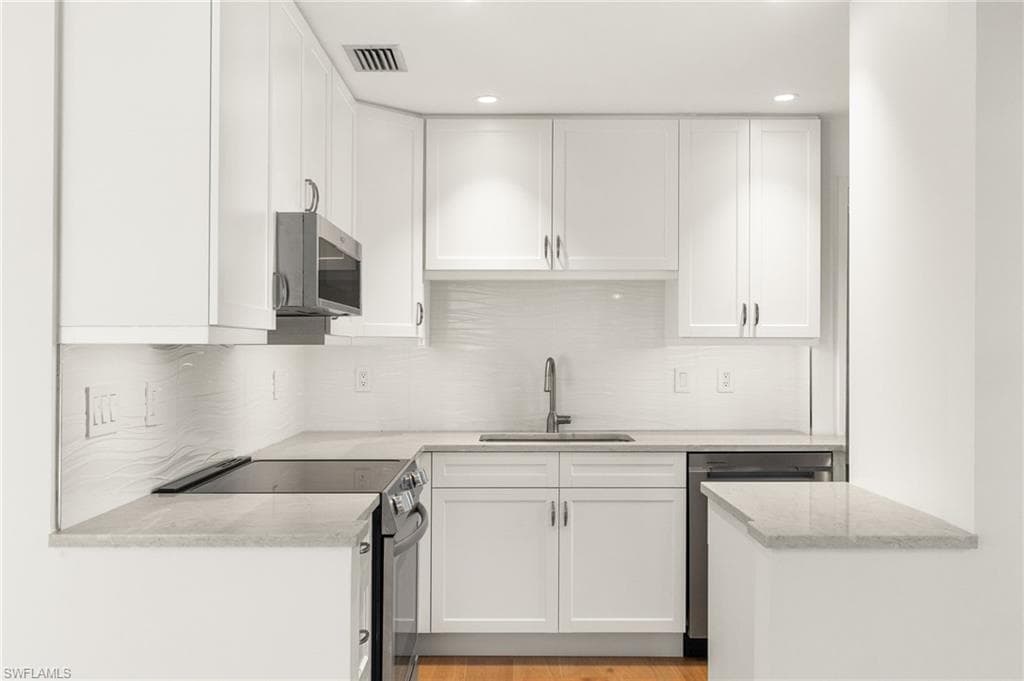 13 Knights Bridge RD # A49, NAPLES FL 34112-9