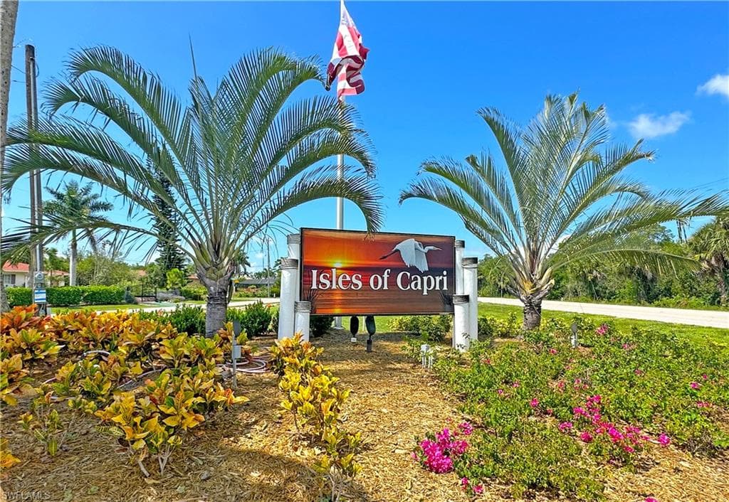 147 Capri BLVD, NAPLES FL 34113-19