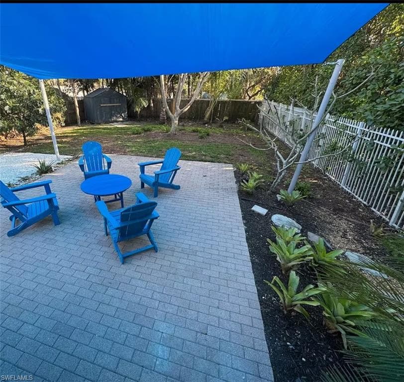 2548 Weeks AVE, NAPLES FL 34112-9