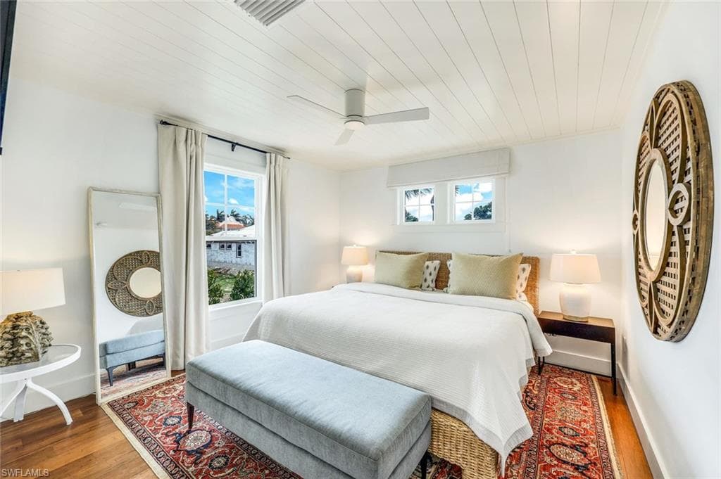 1437 Sandpiper ST, NAPLES FL 34102-16