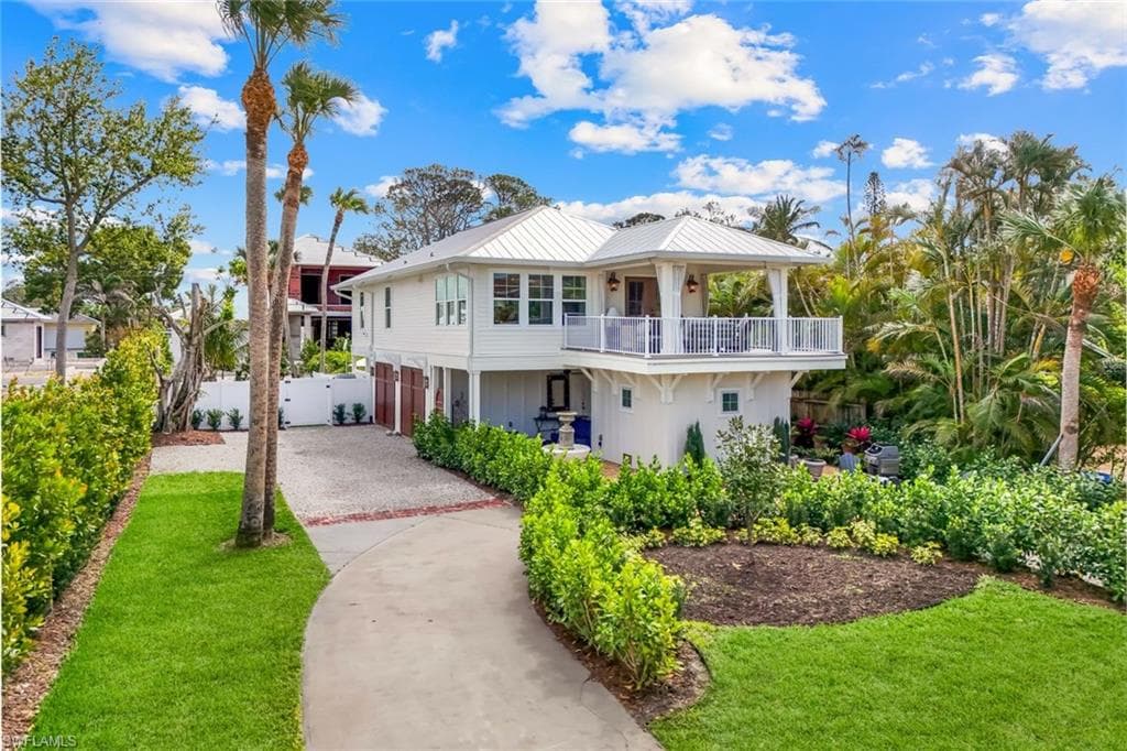 1437 Sandpiper ST, NAPLES FL 34102-4