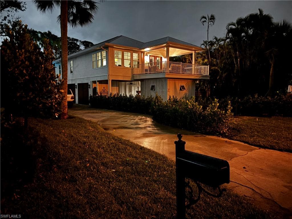 1437 Sandpiper ST, NAPLES FL 34102-32