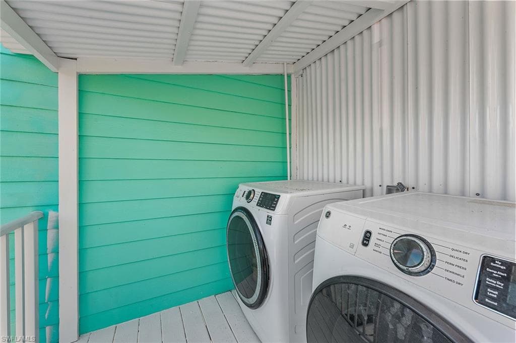 10455 Keewaydin, NAPLES FL 34113-22