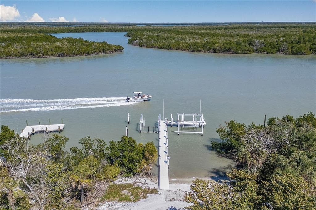 10455 Keewaydin, NAPLES FL 34113-42