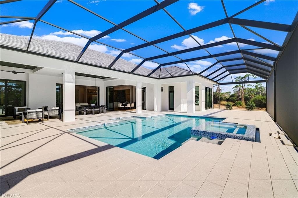 15850 Hampton View CT-32