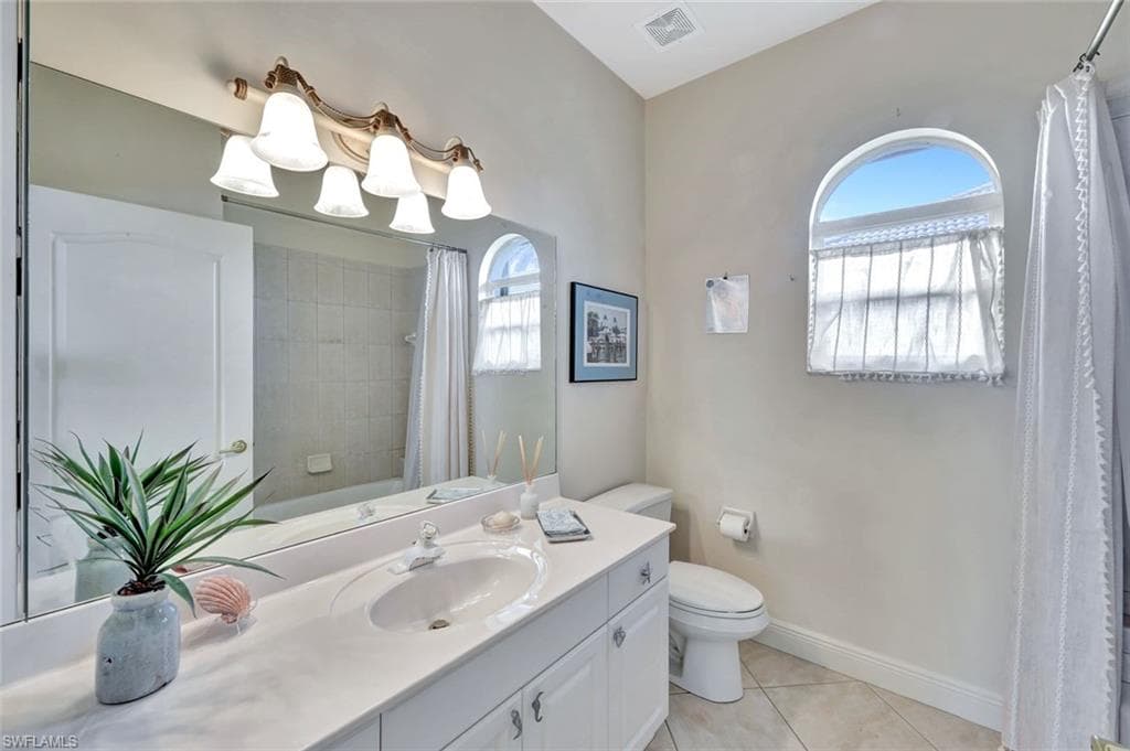 131 June CT, MARCO ISLAND FL 34145-24