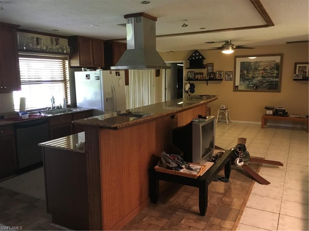 4709 Vinsetta AVE-6