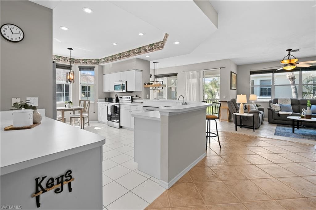 9601 Village View BLVD # 201, BONITA SPRINGS FL 34135-6