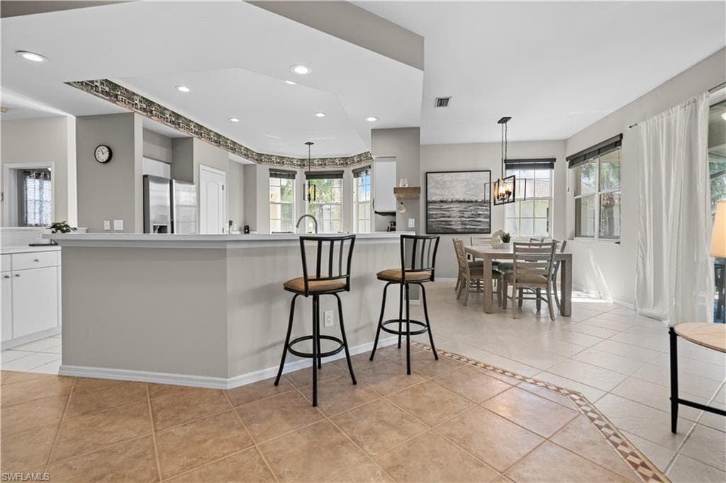 9601 Village View BLVD # 201, BONITA SPRINGS FL 34135-7