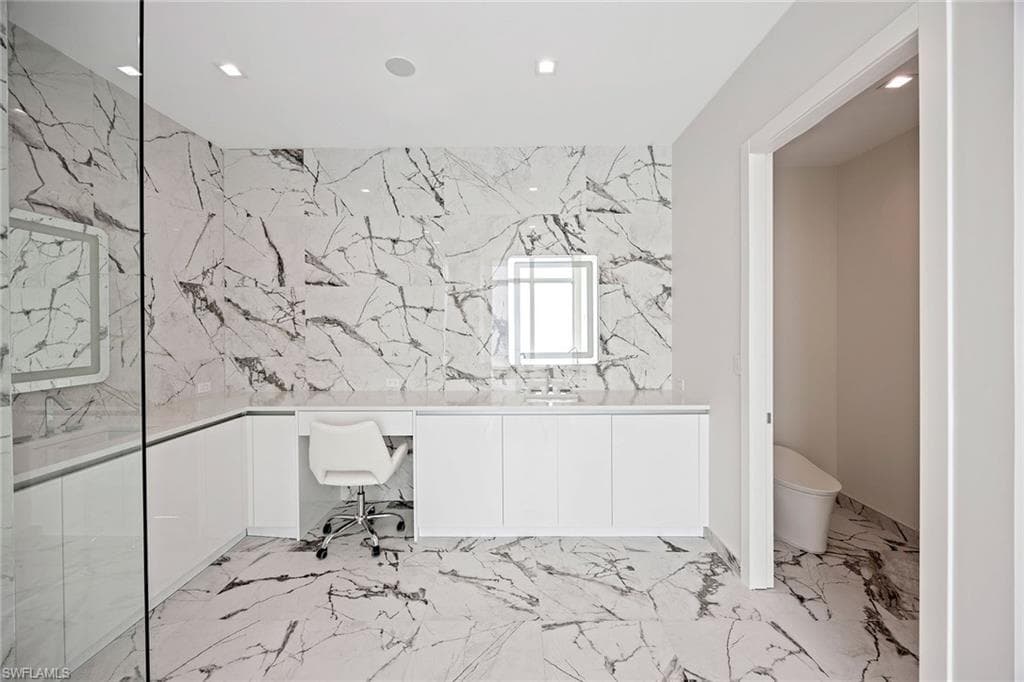 1165 8th ST S # 202, NAPLES FL 34102-9