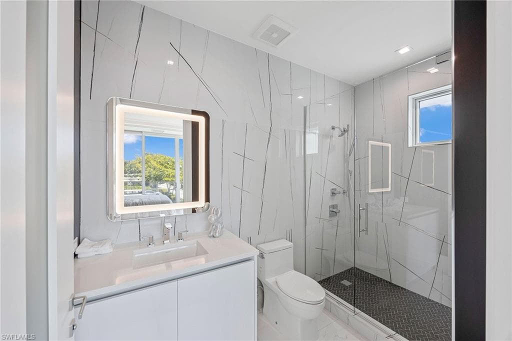 1165 8th ST S # 202, NAPLES FL 34102-14