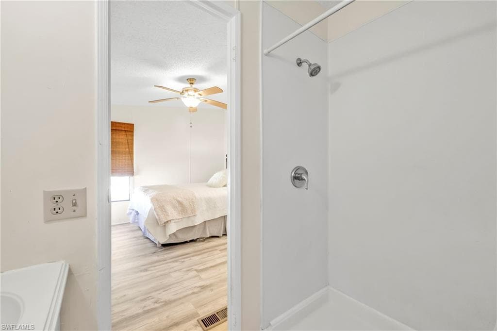 41 Oceans BLVD # 41, NAPLES FL 34104-16