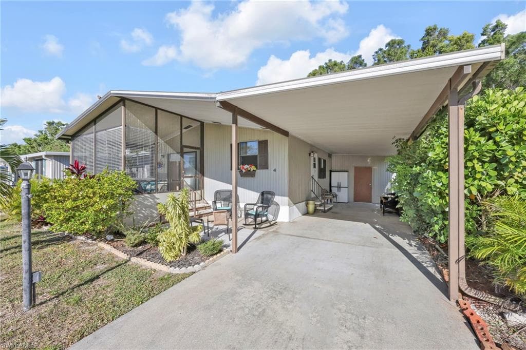 41 Oceans BLVD # 41, NAPLES FL 34104-21