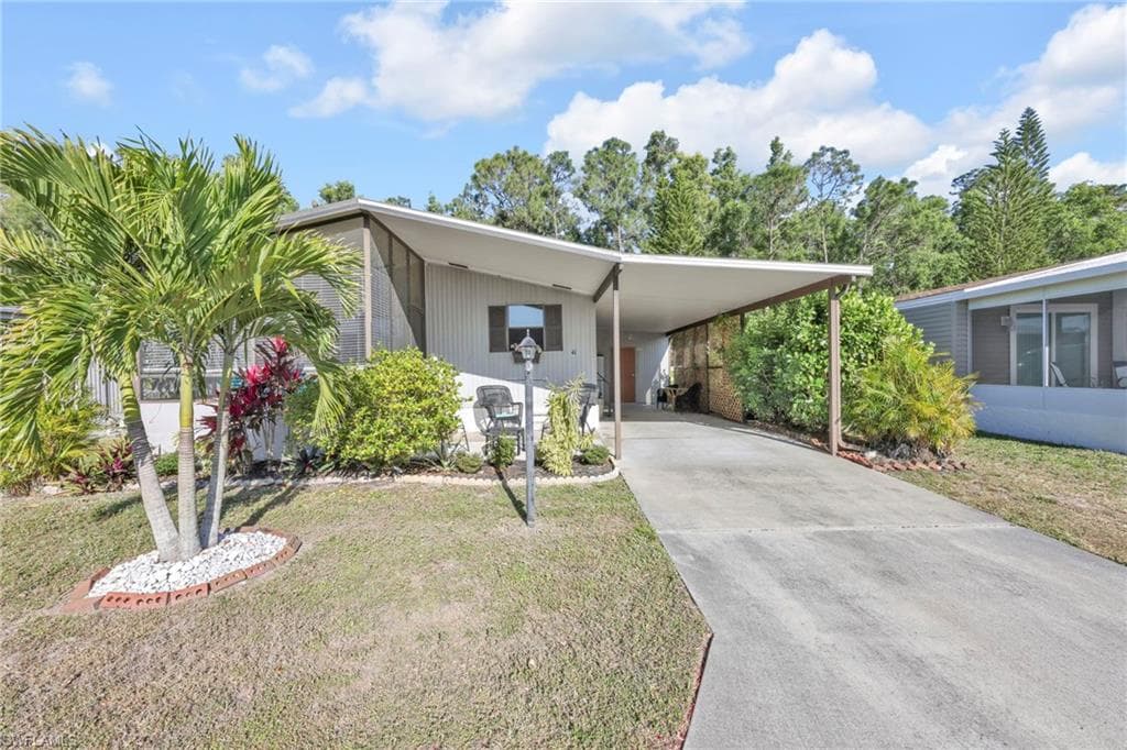 41 Oceans BLVD # 41, NAPLES FL 34104-20