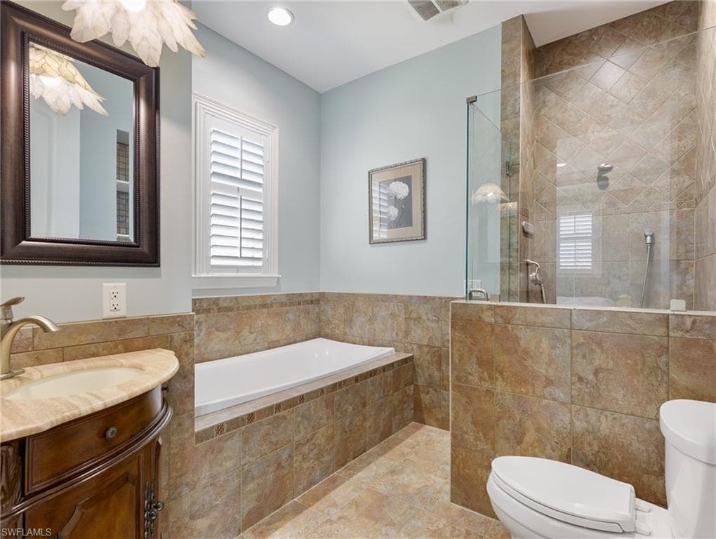 798 Cypress Lake CIR, FORT MYERS FL 33919-39