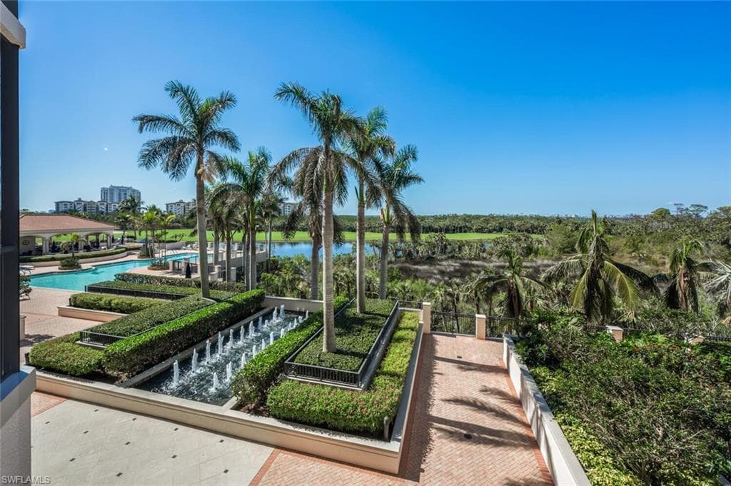 23850 Via Italia CIR # 204, ESTERO FL 34134-25