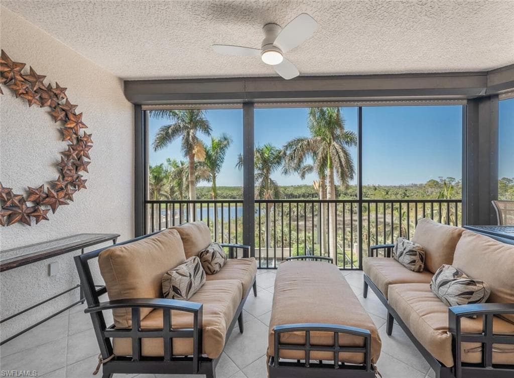 23850 Via Italia CIR # 204, ESTERO FL 34134-14