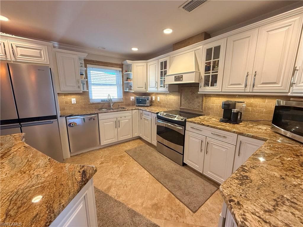 27950 Village DR, BONITA SPRINGS FL 34135-2