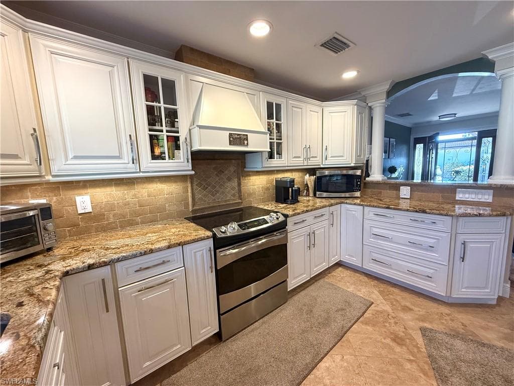 27950 Village DR, BONITA SPRINGS FL 34135-3