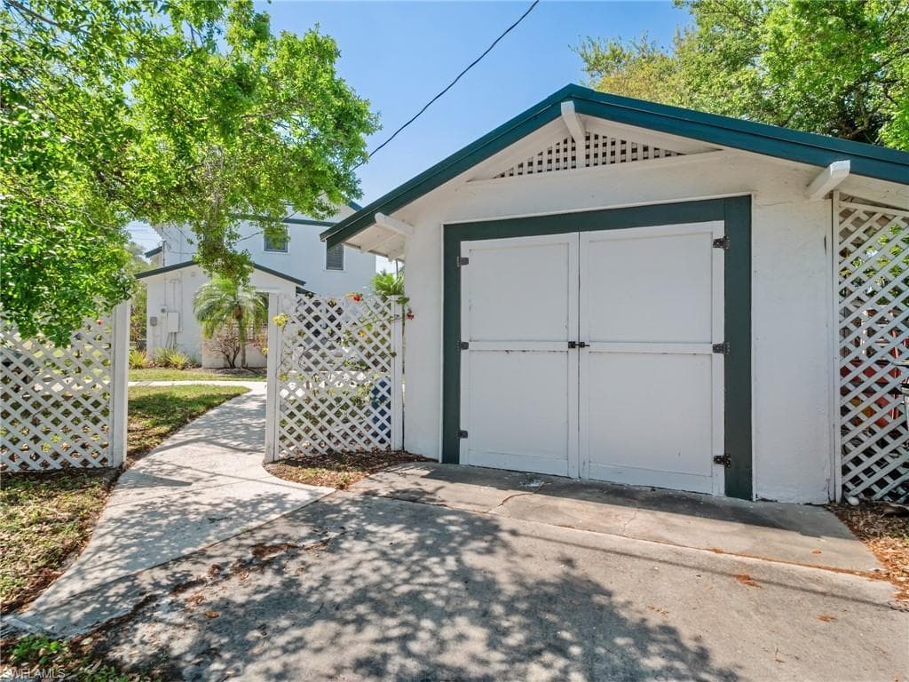 3650 McKinley AVE-38