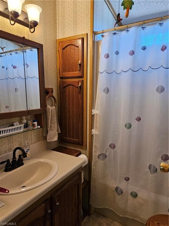 21 Shifting Sand AVE, BONITA SPRINGS FL 34135-5