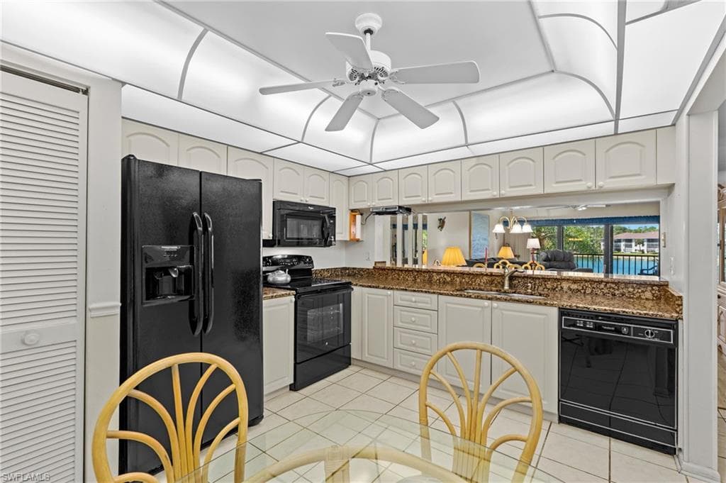 5776 Deauville CIR # C208, NAPLES FL 34112-13