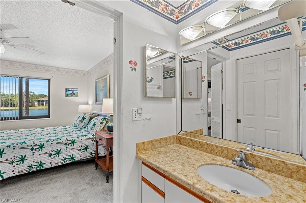 5776 Deauville CIR # C208, NAPLES FL 34112-20