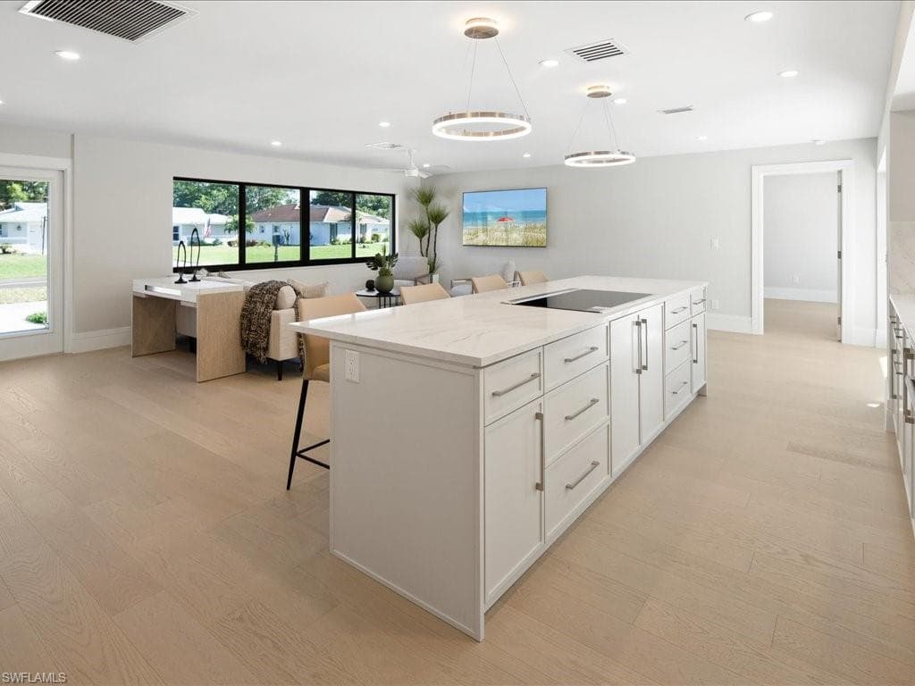 518 Cypress WAY E, NAPLES FL 34110-16