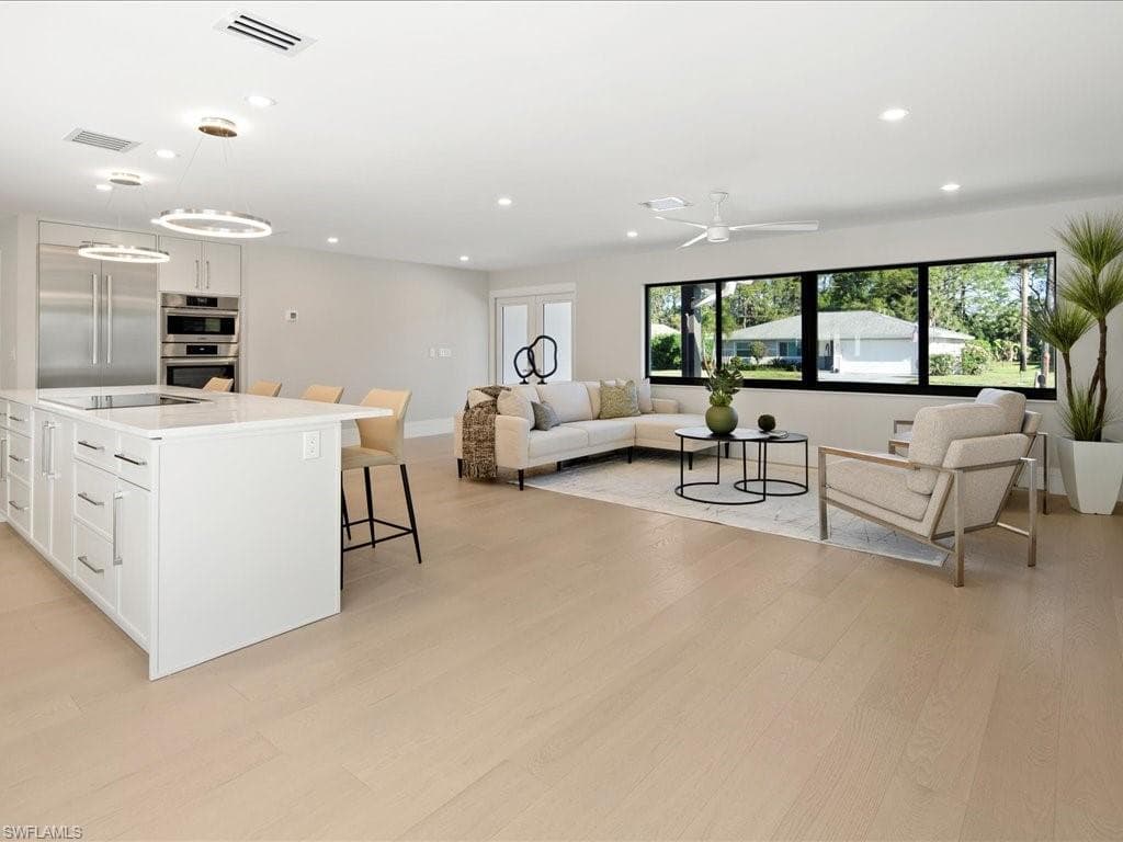 518 Cypress WAY E, NAPLES FL 34110-10