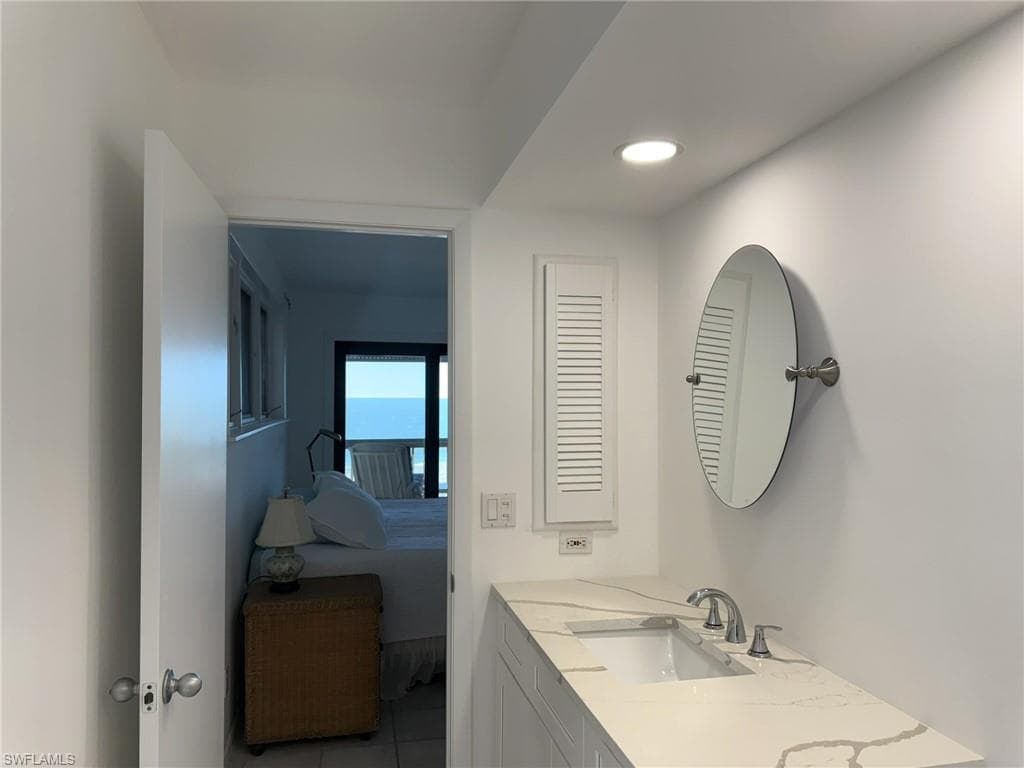 484 Gulf Bend DR, CAPTIVA FL 33924-38