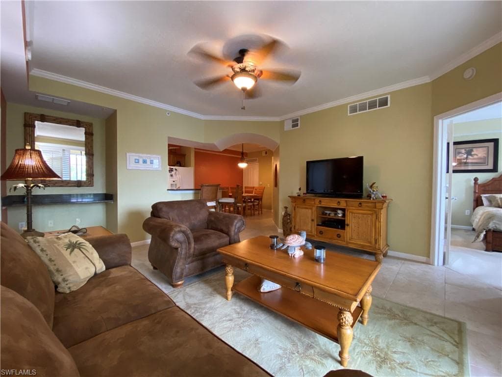 12940 Positano CIR # 204, NAPLES FL 34105-6