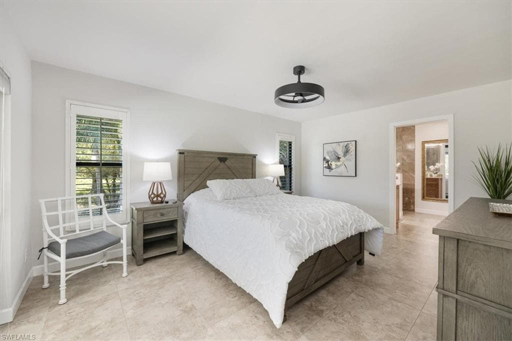 136 Old Tamiami TRL, NAPLES FL 34110-11