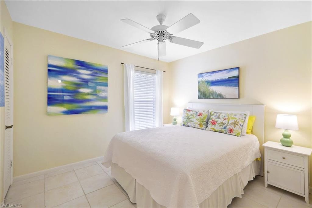 286 4th ST S # 203, NAPLES FL 34102-15