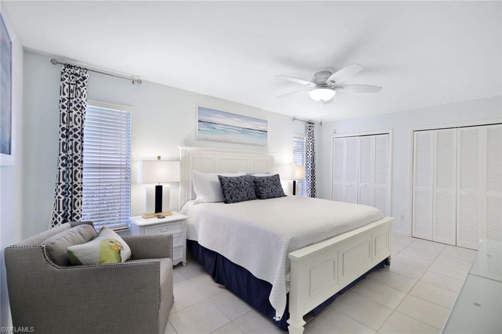 286 4th ST S # 203, NAPLES FL 34102-11