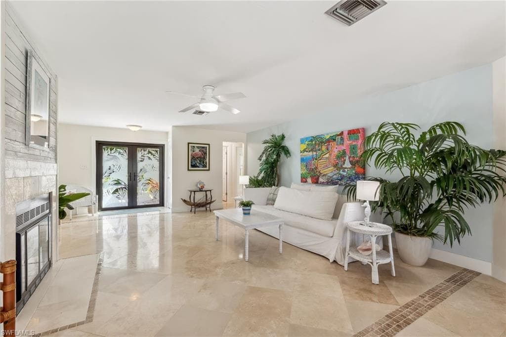 6024 Perthshire LN, FORT MYERS FL 33908-4