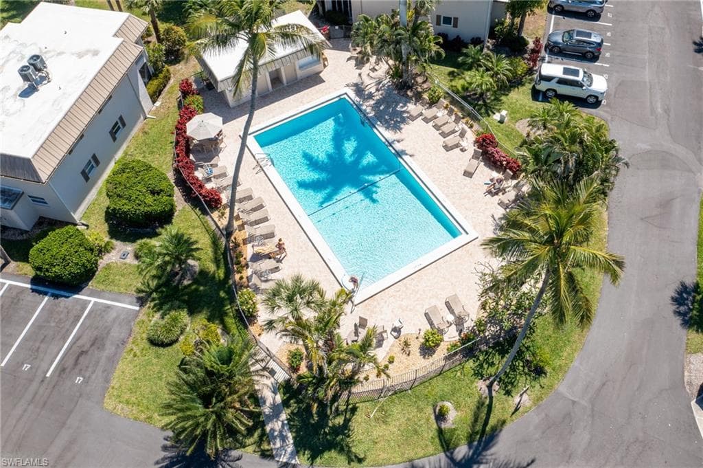 1549 Sandpiper ST # 34, NAPLES FL 34102-25