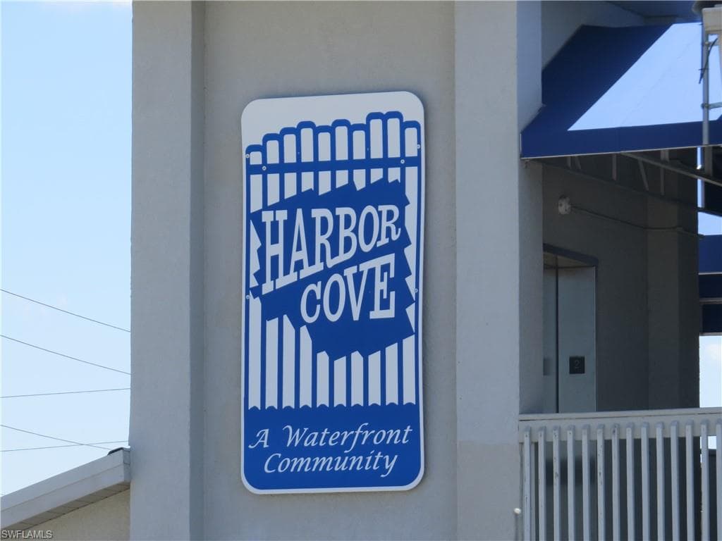 705 Blackburn BLVD, NORTH PORT FL 34287-31